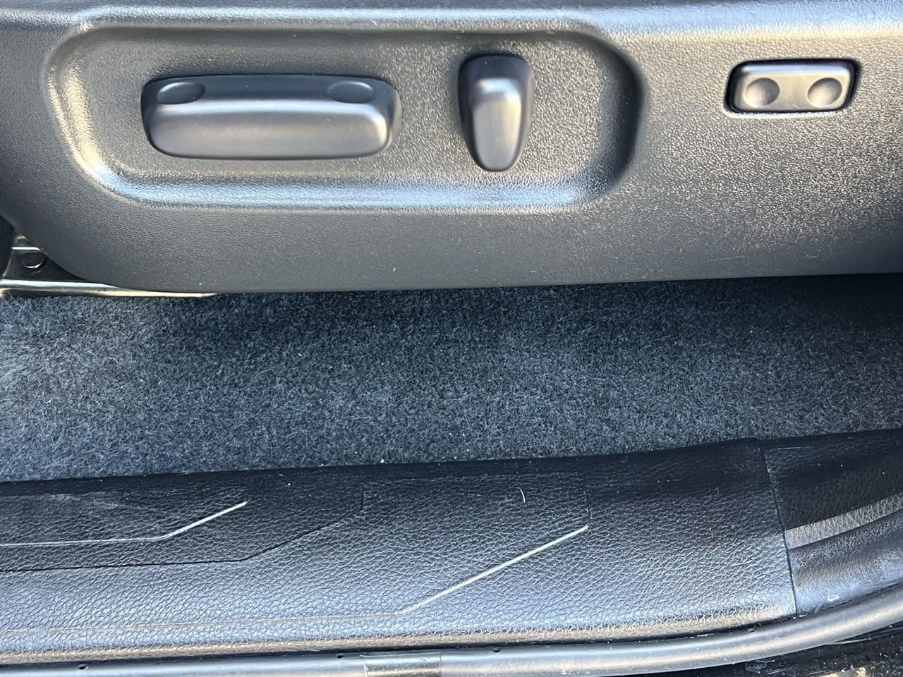 Toyota Tacoma SR5 Double Cab Long Bed V6 6AT 4WD 2023 Toyota Tacoma SR5 Double Cab Long Bed V6 6AT 4WD 2023