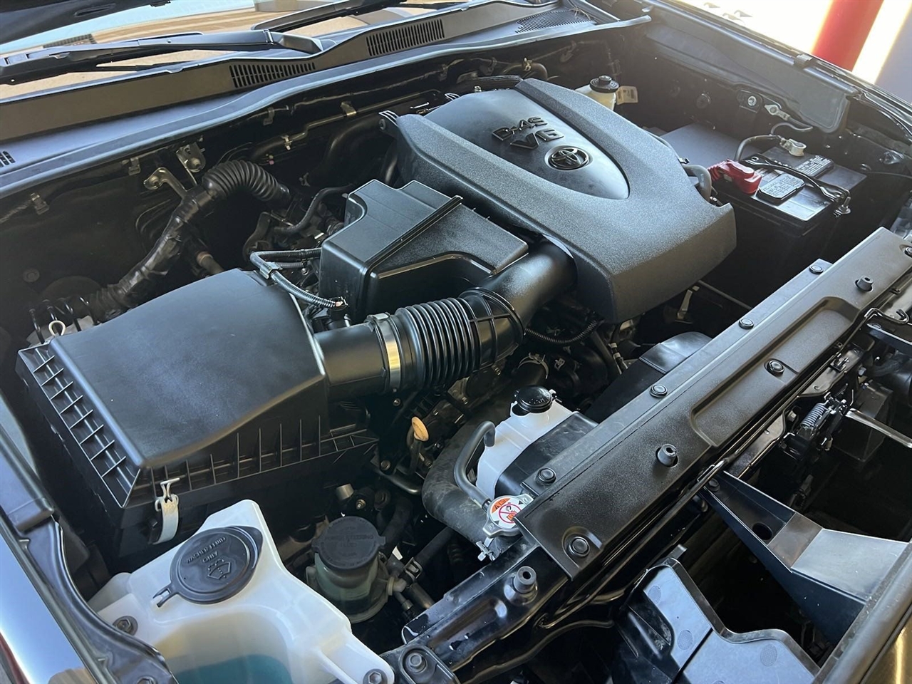 Toyota Tacoma SR5 Double Cab Long Bed V6 6AT 4WD 2023 Toyota Tacoma SR5 Double Cab Long Bed V6 6AT 4WD 2023