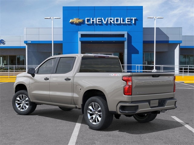 Chevrolet Silverado 1500 Custom Crew Cab 4WD 2026 Chevrolet Silverado 1500 Custom Crew Cab 4WD 2026