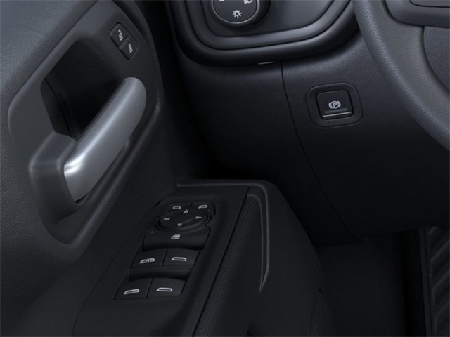 Chevrolet Silverado 1500 Custom Crew Cab 4WD 2026 Chevrolet Silverado 1500 Custom Crew Cab 4WD 2026