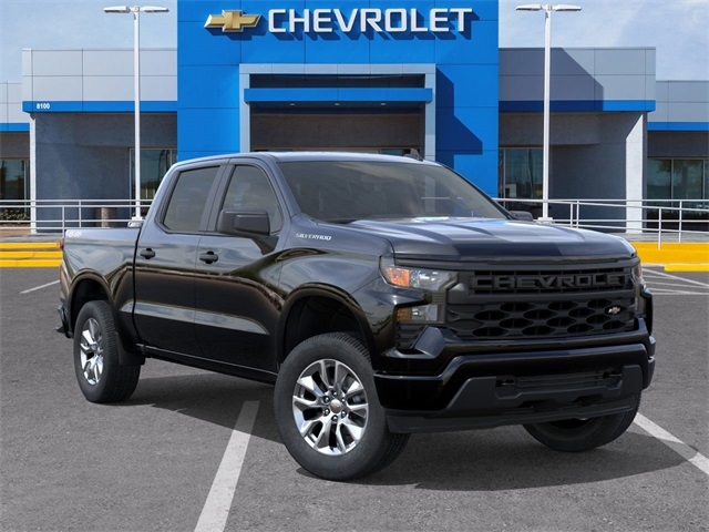 Chevrolet Silverado 1500 Custom Crew Cab 4WD 2026 Chevrolet Silverado 1500 Custom Crew Cab 4WD 2026