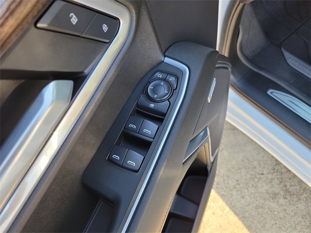 Chevrolet Silverado 1500 RST Crew Cab 2WD 2025