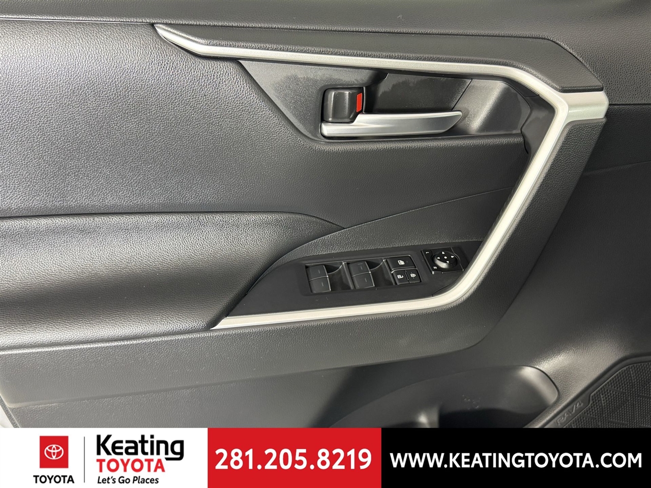 Toyota RAV4 Hybrid XLE 2022