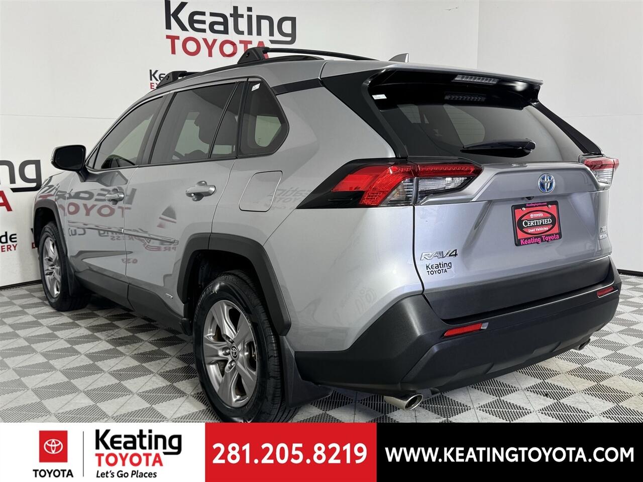 Toyota RAV4 Hybrid XLE 2022