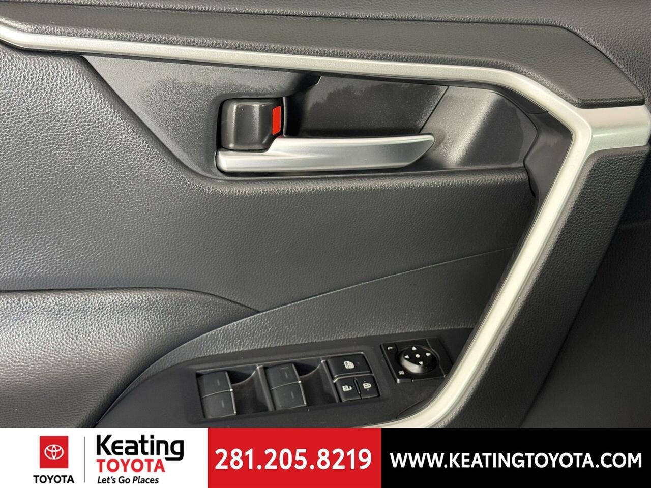 Toyota RAV4 Hybrid XLE 2022