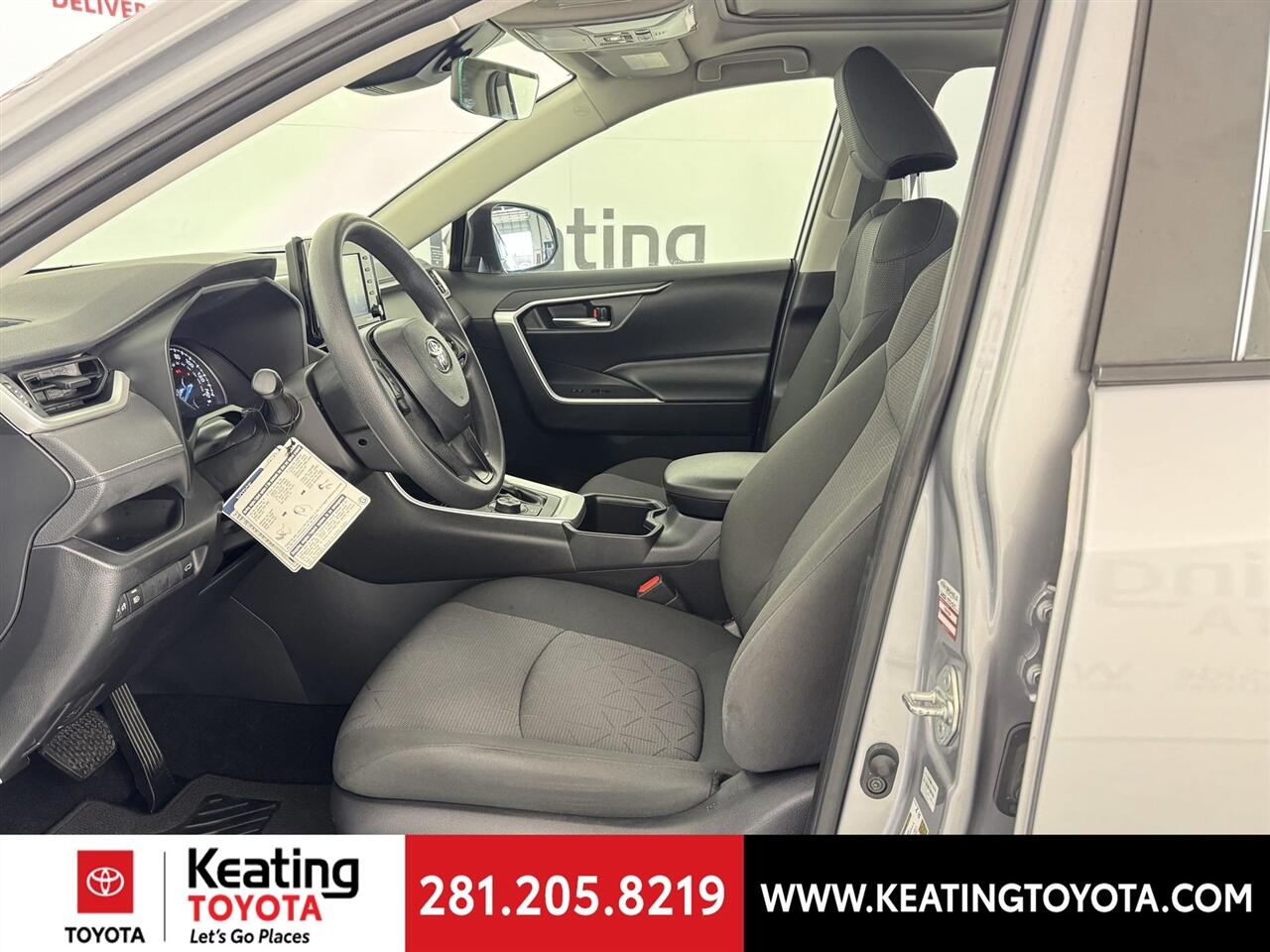 Toyota RAV4 Hybrid XLE 2022