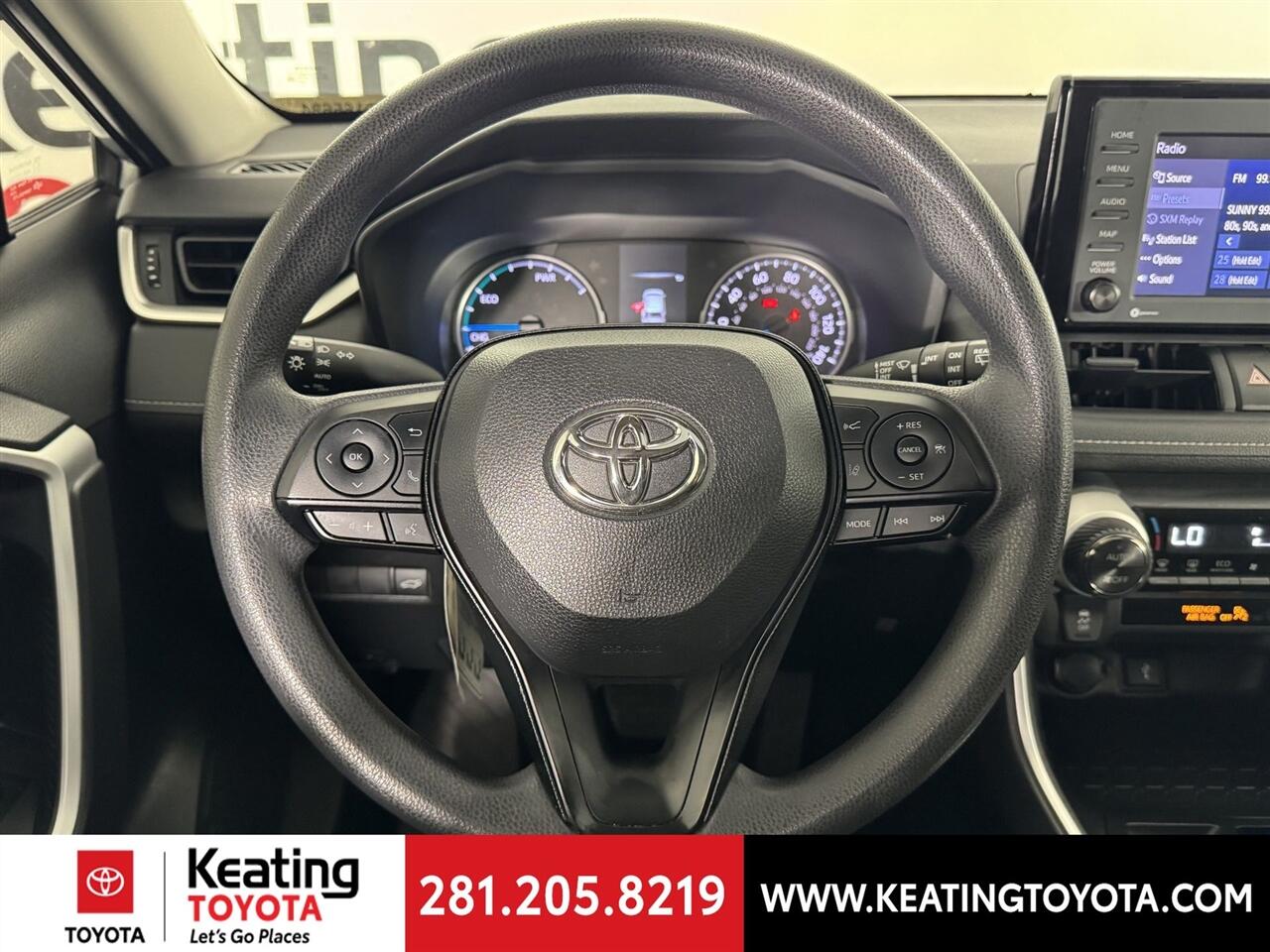 Toyota RAV4 Hybrid XLE 2022