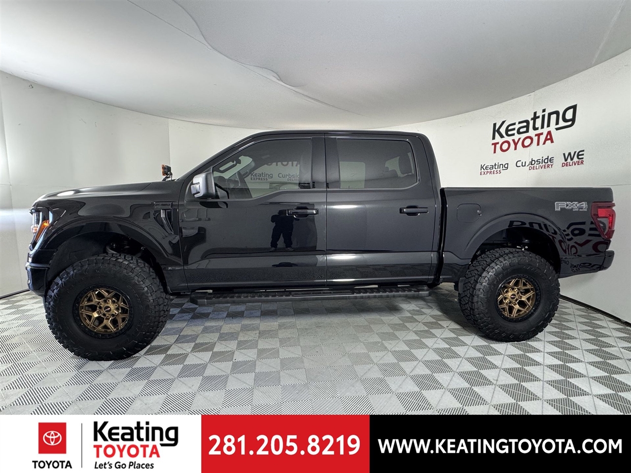 Ford F-150 XLT SuperCrew 4WD 2025