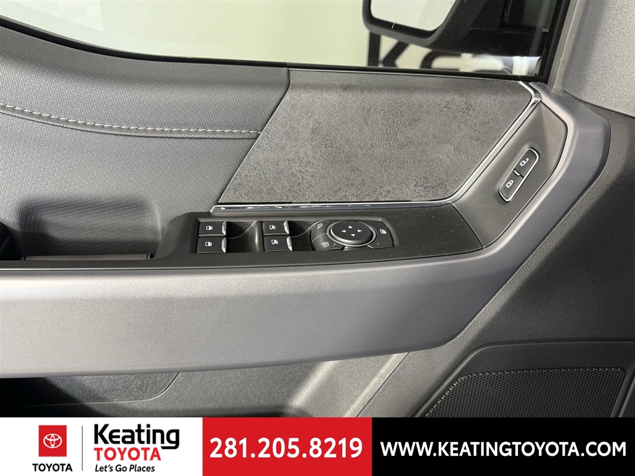 Ford F-150 XLT SuperCrew 4WD 2025