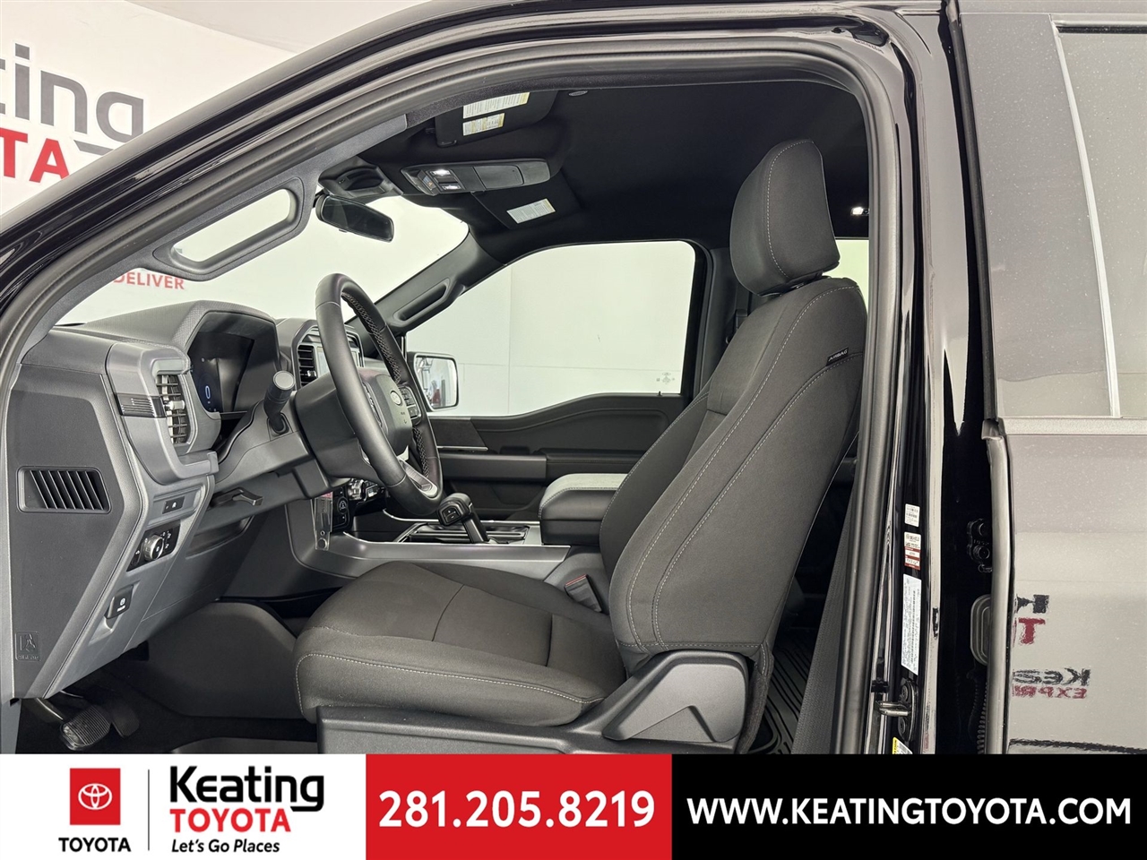 Ford F-150 XLT SuperCrew 4WD 2025