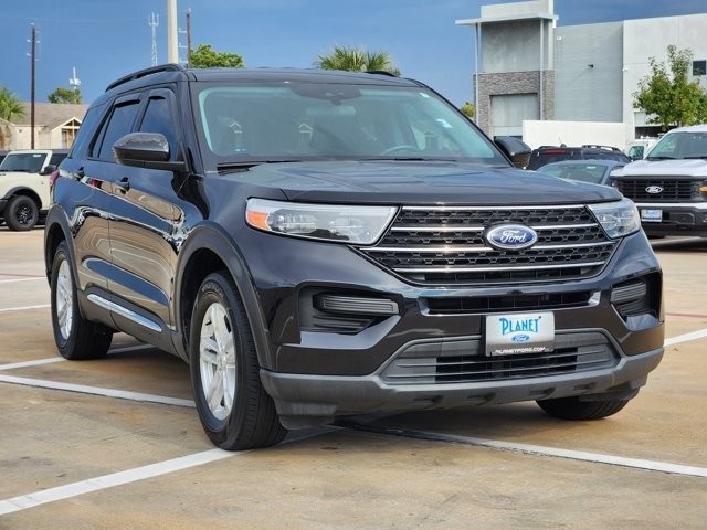 Ford Explorer XLT 2022