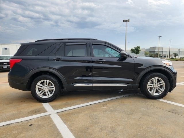 Ford Explorer XLT 2022