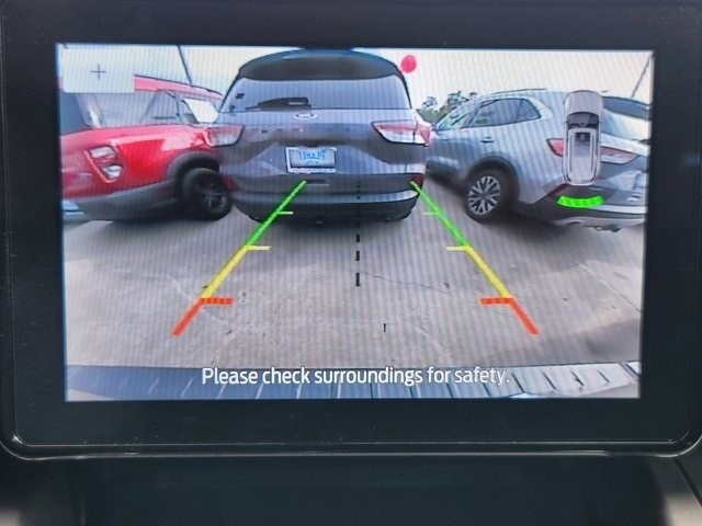 Ford Explorer XLT 2022