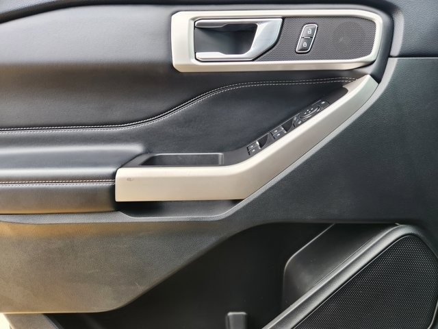 Ford Explorer XLT 2022