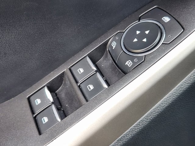 Ford Explorer XLT 2022