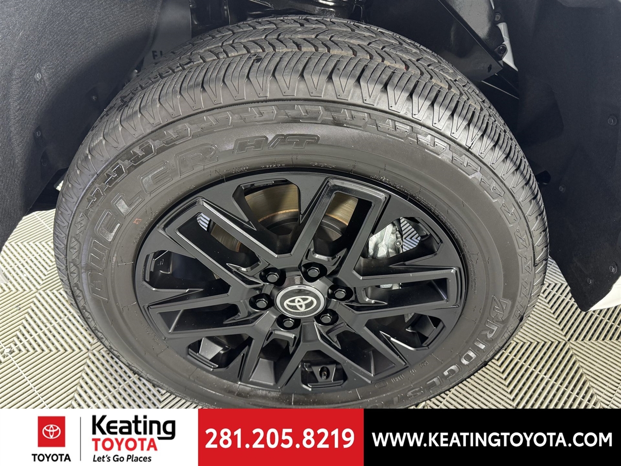 Toyota Tundra SR5 CrewMax 2WD 2026