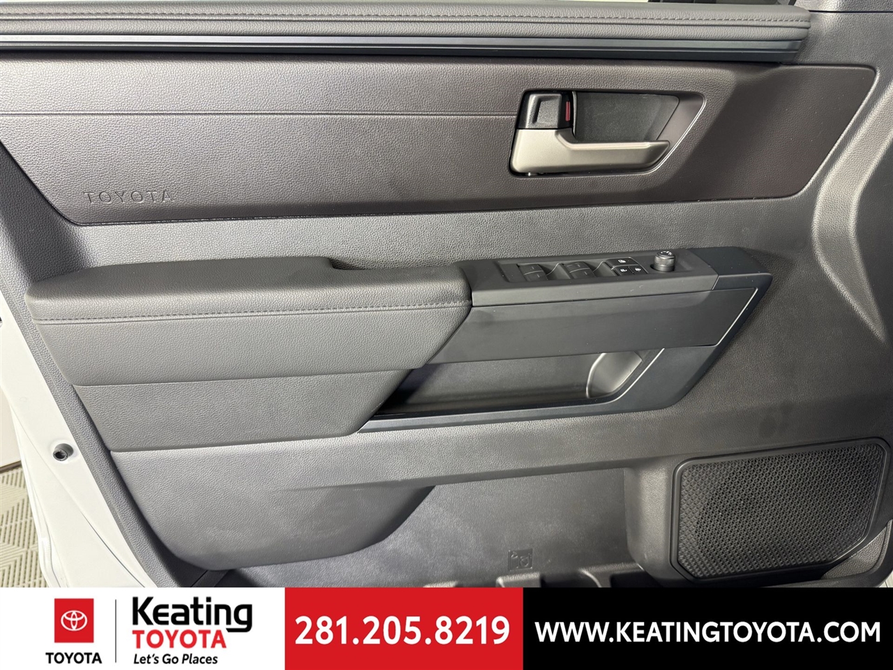 Toyota Tundra SR5 CrewMax 2WD 2026