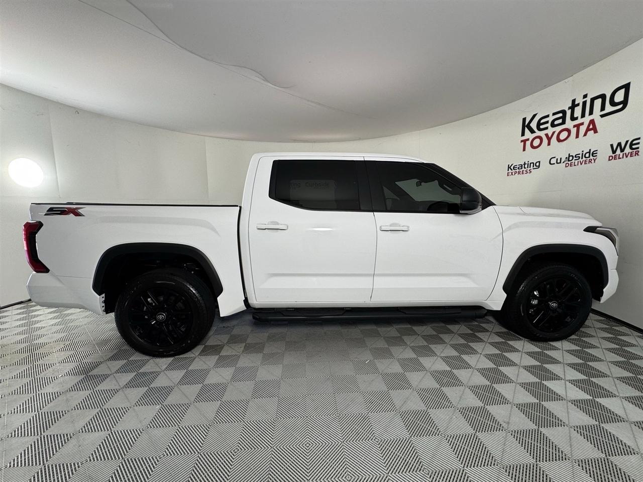 Toyota Tundra SR5 CrewMax 2WD 2026