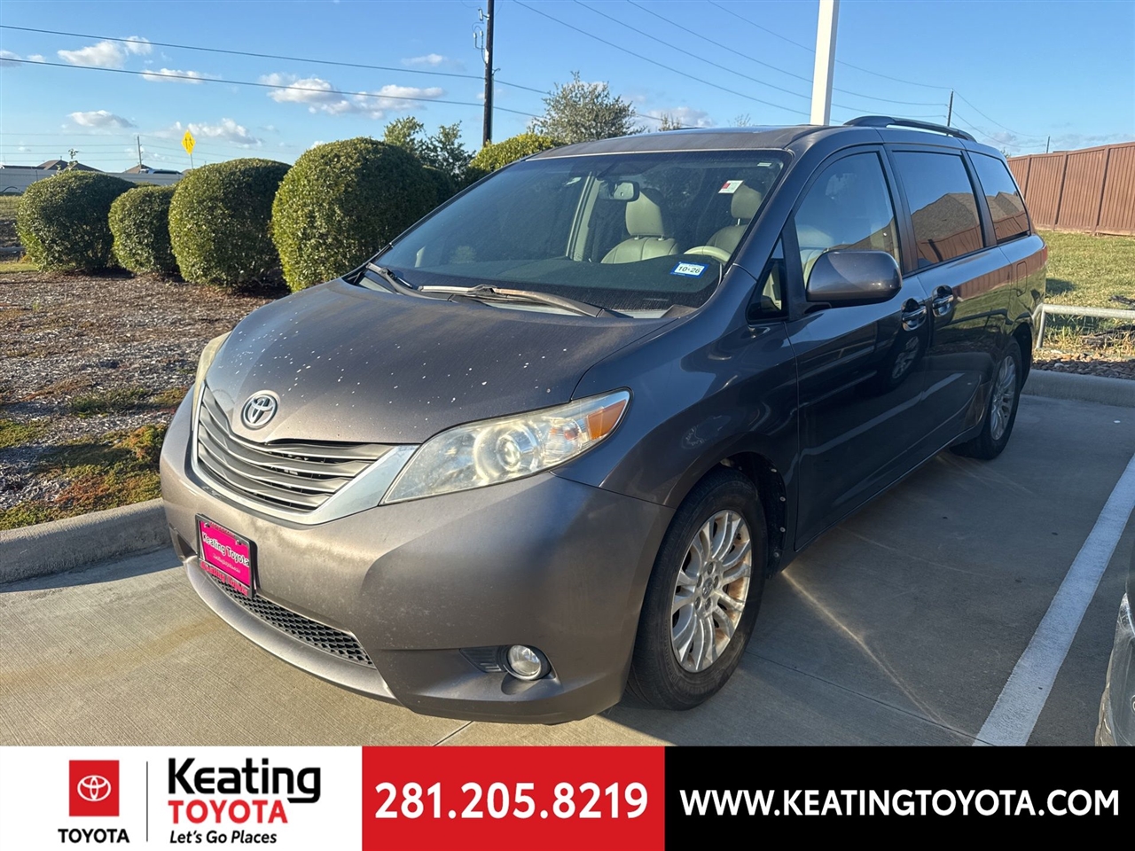 Toyota Sienna XLE FWD 8-Passenger V6 2012