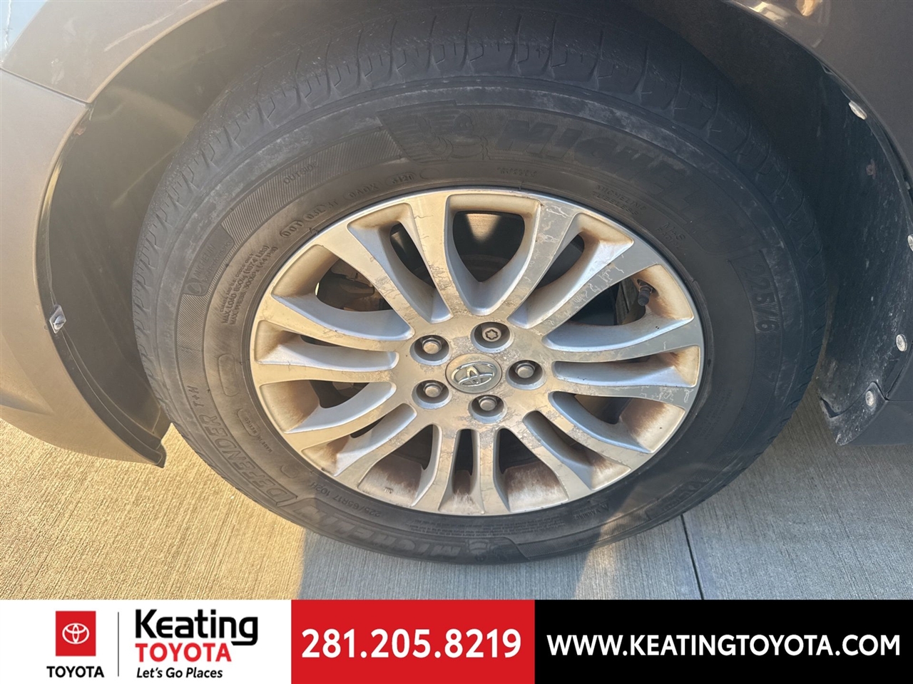 Toyota Sienna XLE FWD 8-Passenger V6 2012