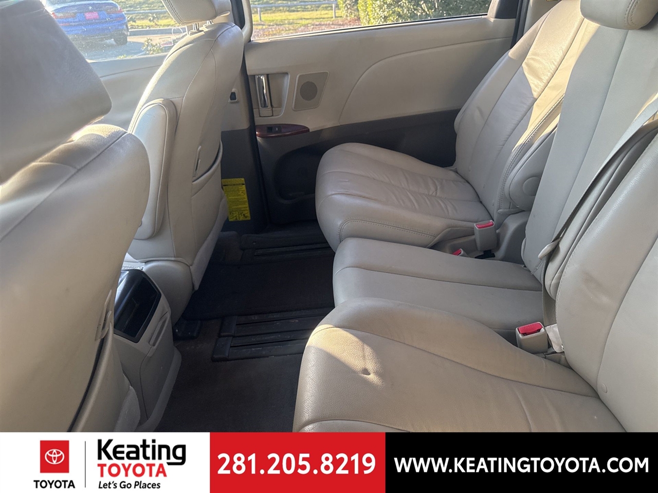 Toyota Sienna XLE FWD 8-Passenger V6 2012