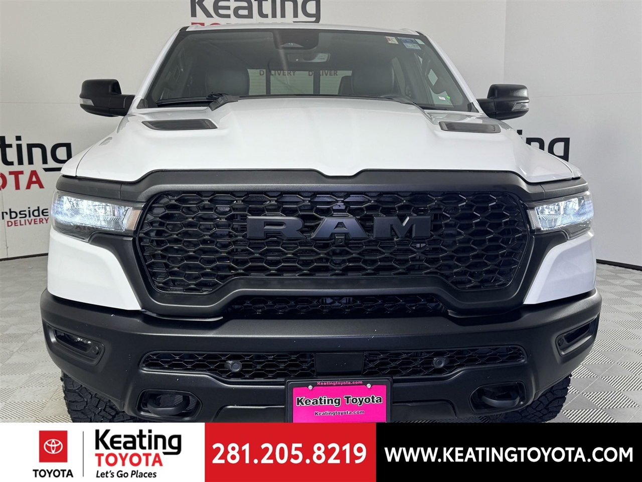 RAM 1500 Rebel Crew Cab SB 4WD 2025