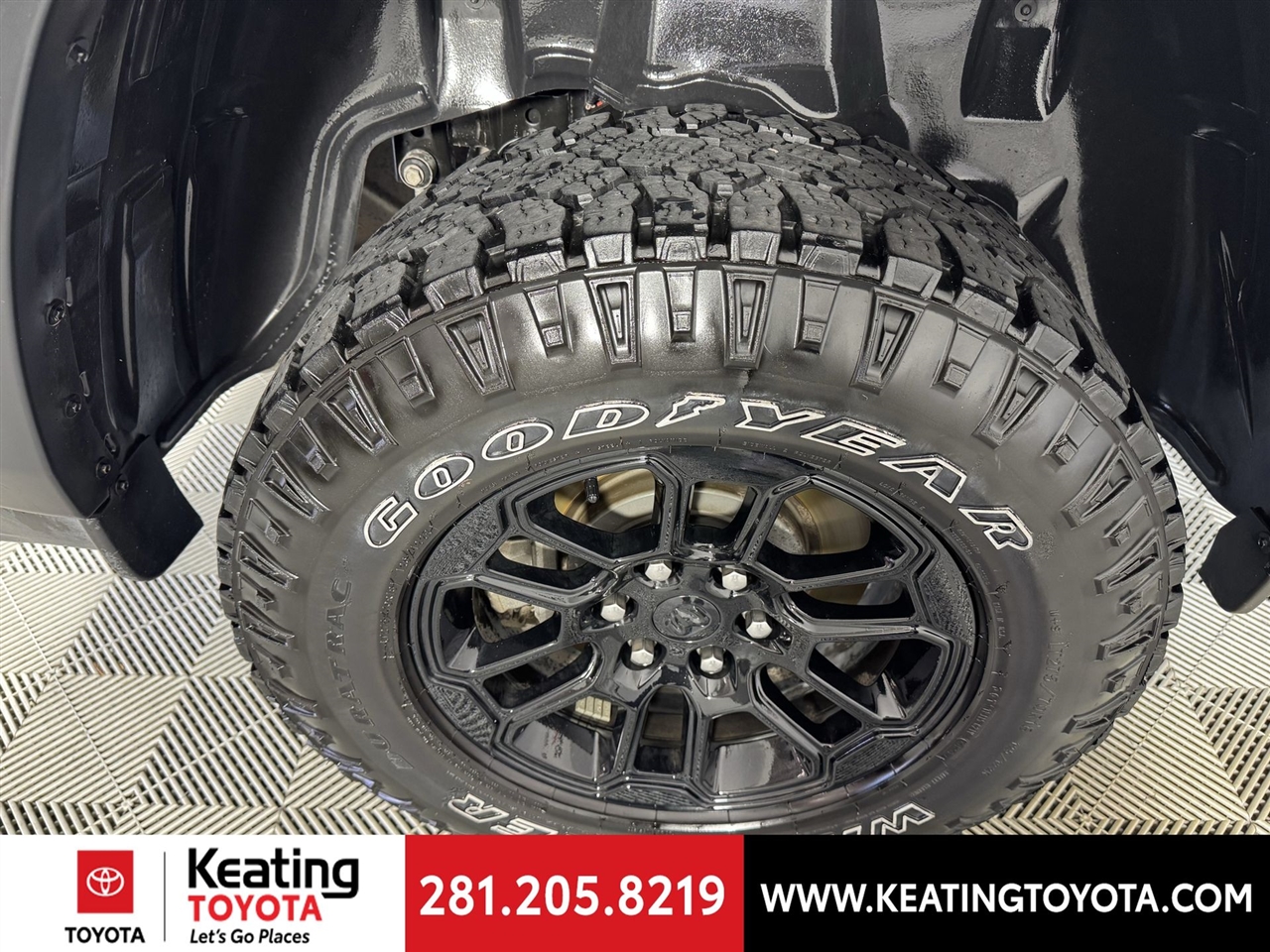 RAM 1500 Rebel Crew Cab SB 4WD 2025