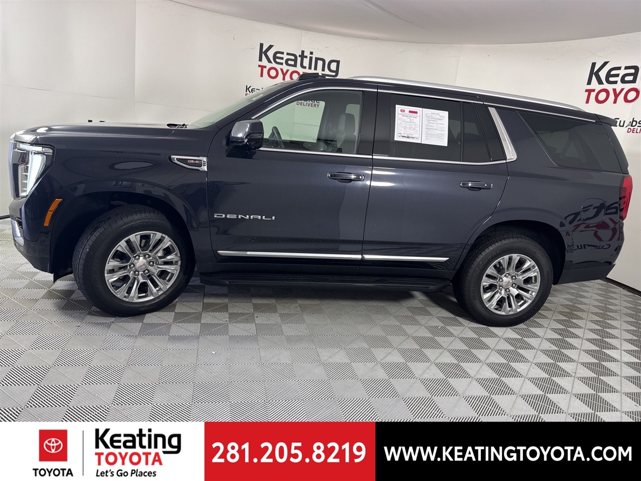 GMC Yukon Denali 4WD 2025