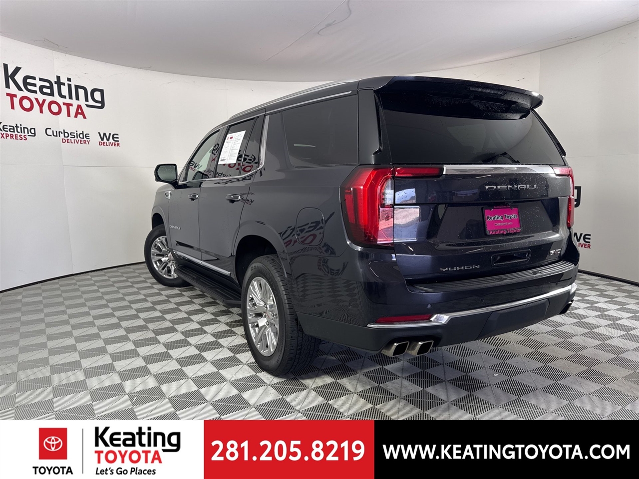 GMC Yukon Denali 4WD 2025