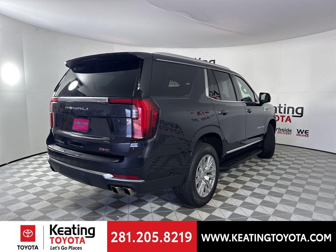 GMC Yukon Denali 4WD 2025