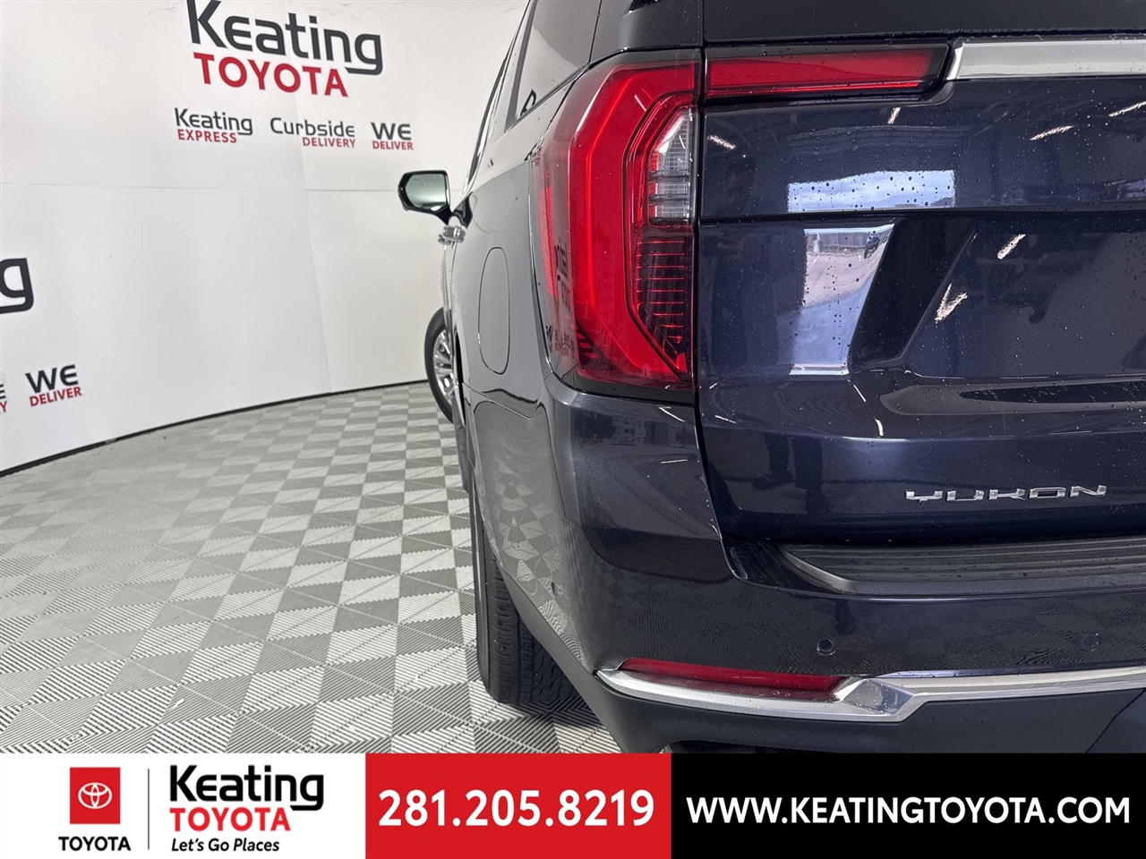 GMC Yukon Denali 4WD 2025