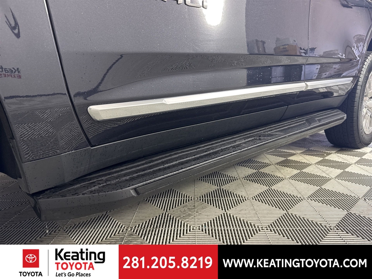 GMC Yukon Denali 4WD 2025