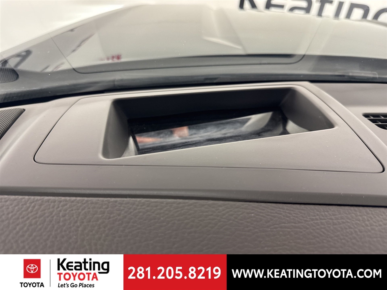 GMC Yukon Denali 4WD 2025