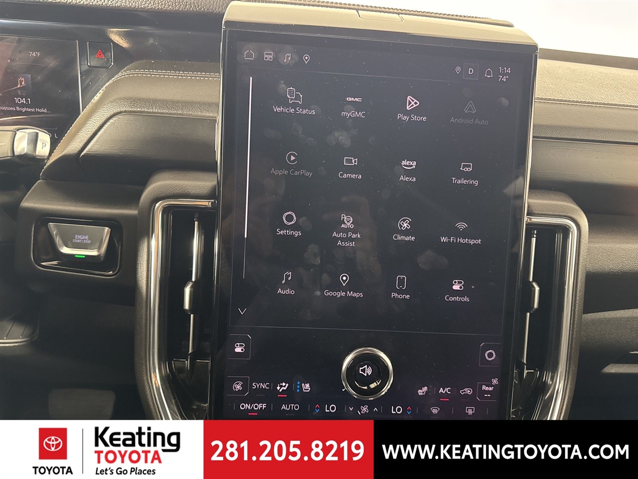 GMC Yukon Denali 4WD 2025