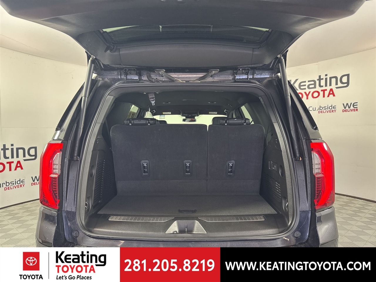 GMC Yukon Denali 4WD 2025