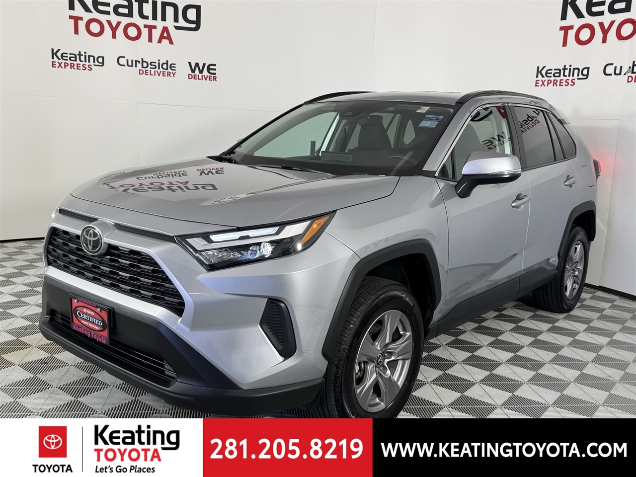 Toyota RAV4 Hybrid XLE 2025