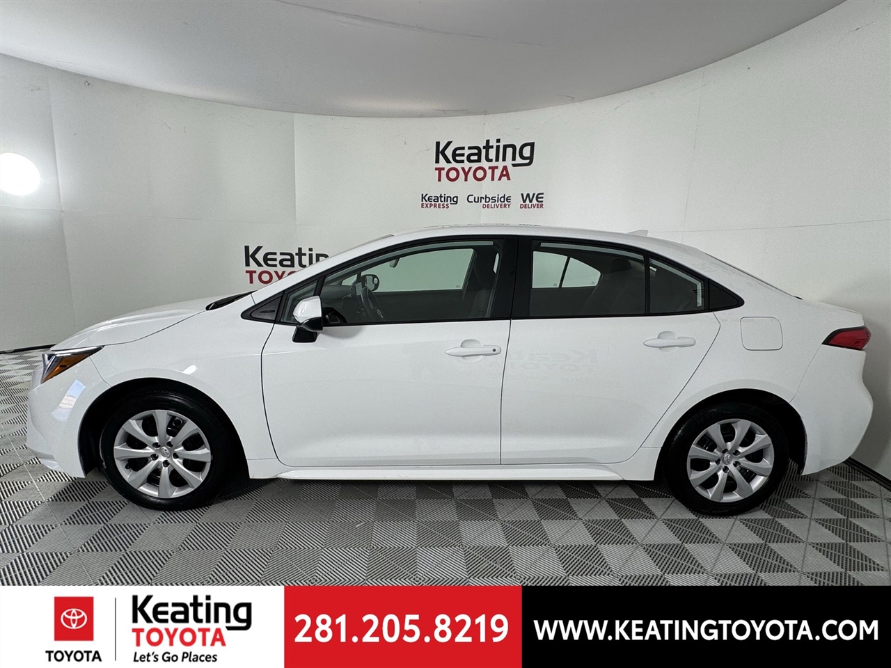 Toyota Corolla LE 2024