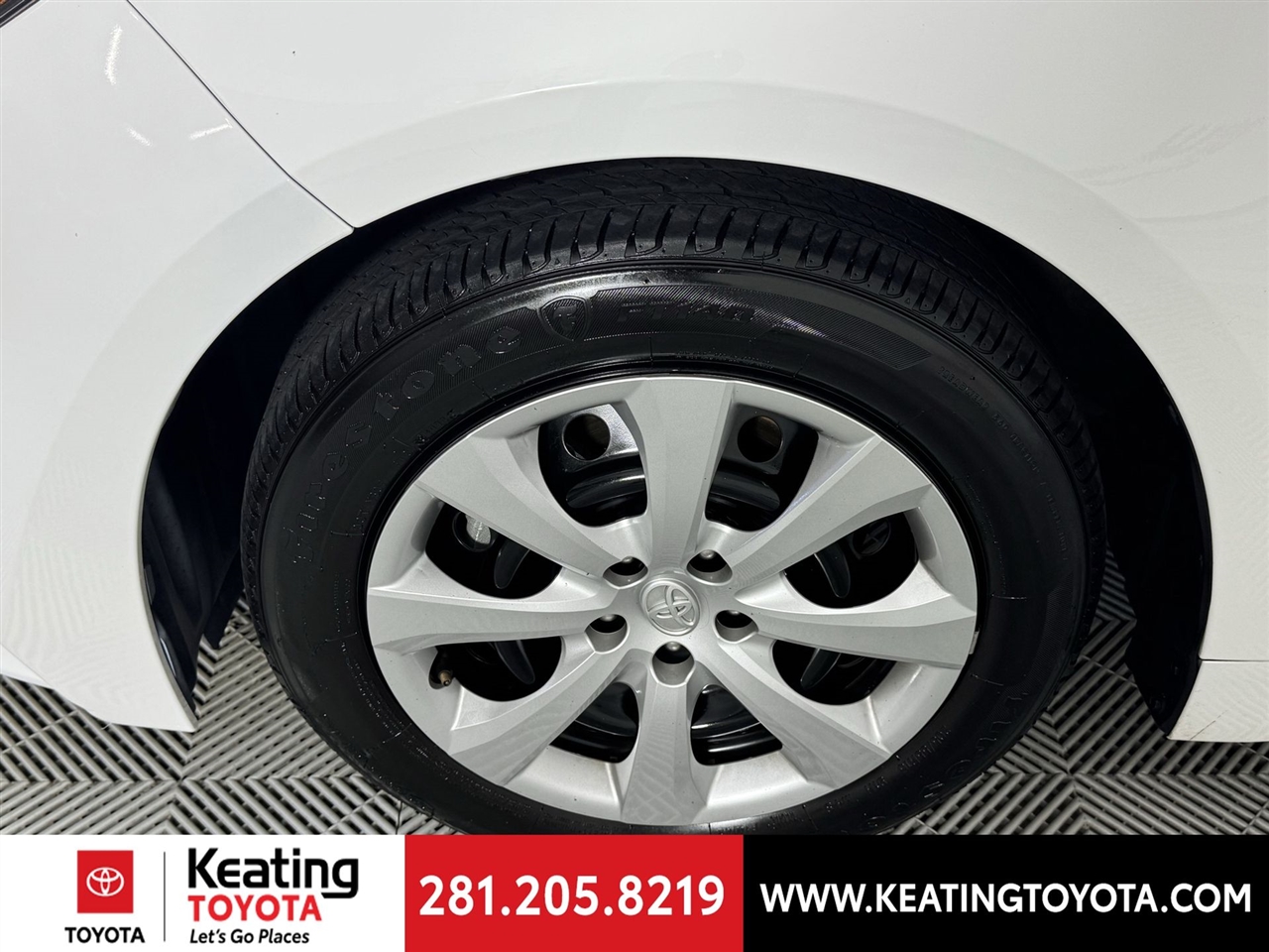 Toyota Corolla LE 2024