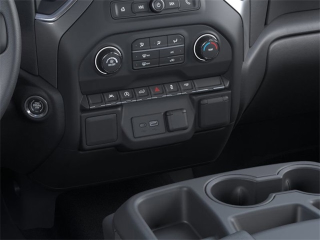 Chevrolet Silverado 1500 Custom Crew Cab 2WD 2026