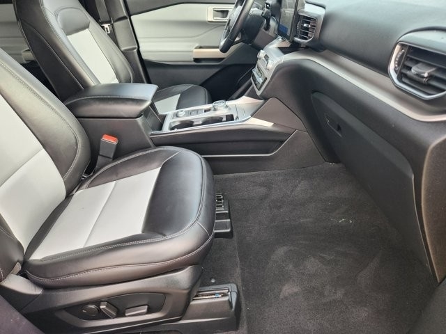 Ford Explorer XLT AWD 2022