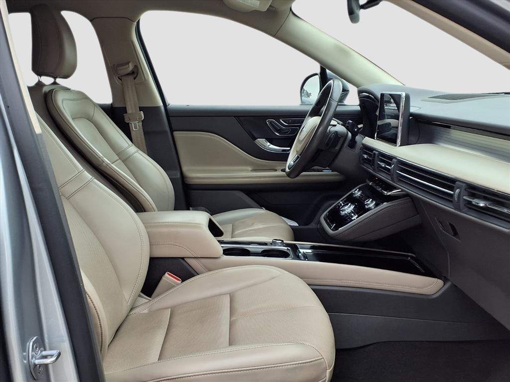 Lincoln Corsair Base 2021