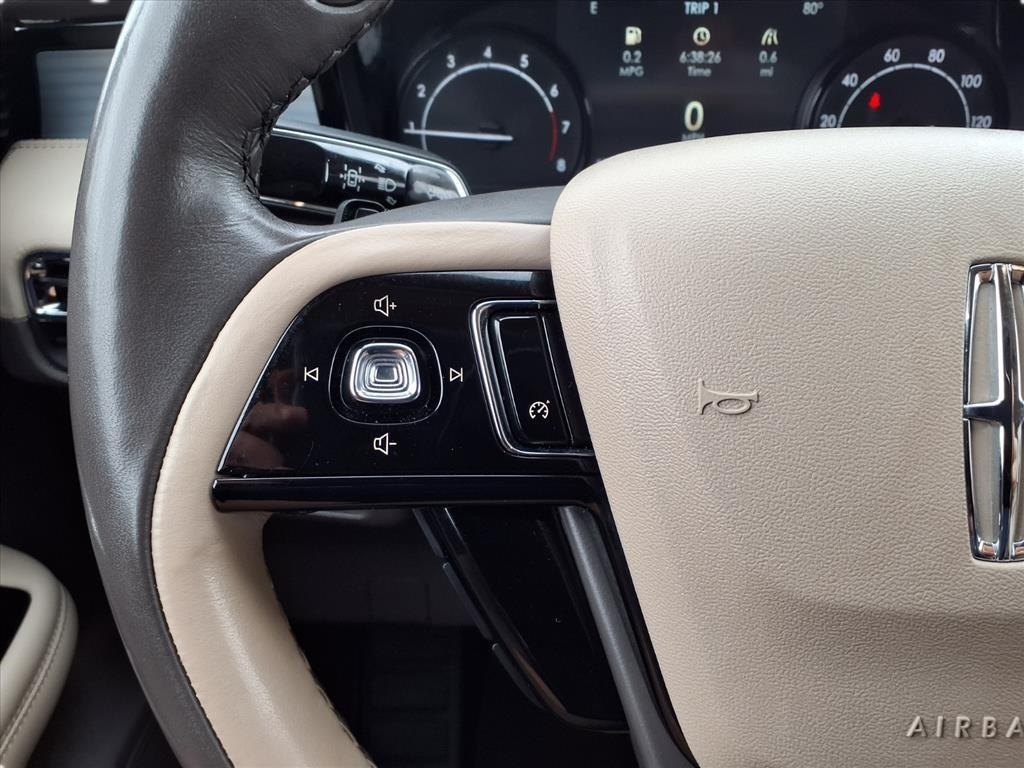 Lincoln Corsair Base 2021