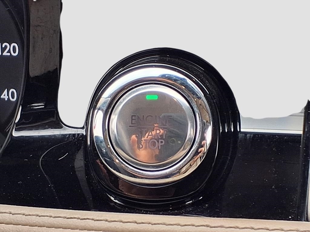 Lincoln Corsair Base 2021