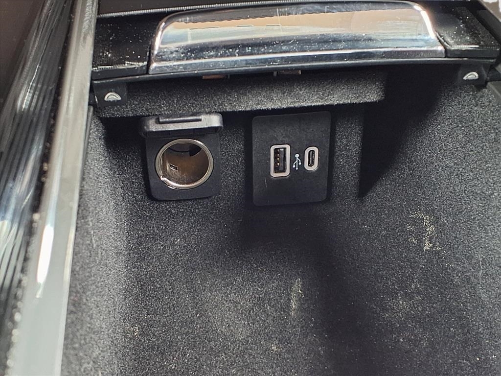 Lincoln Corsair Base 2021