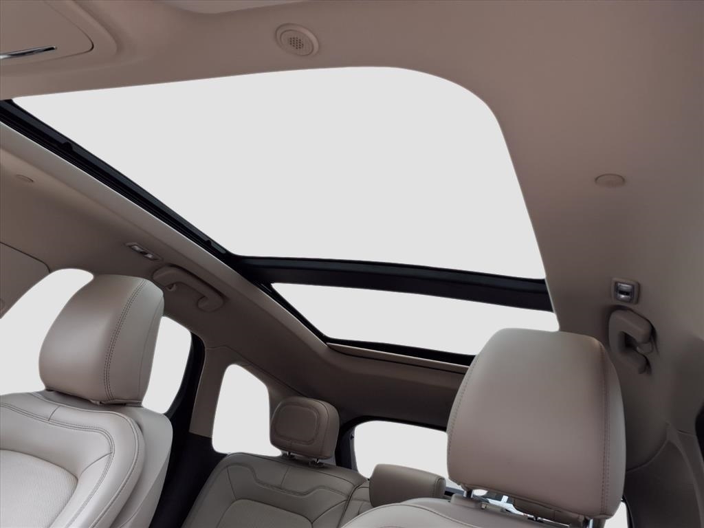 Lincoln Corsair Base 2021