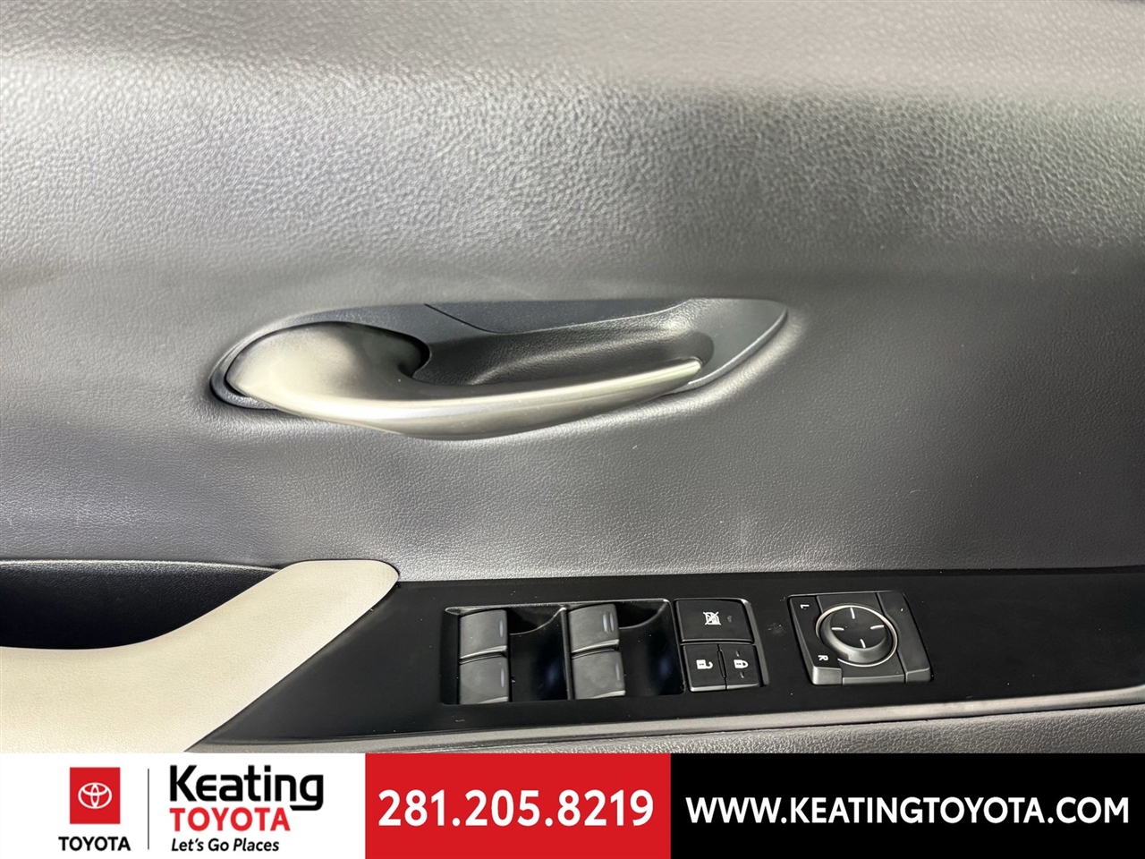 Lexus UX 250h F SPORT Design 2024