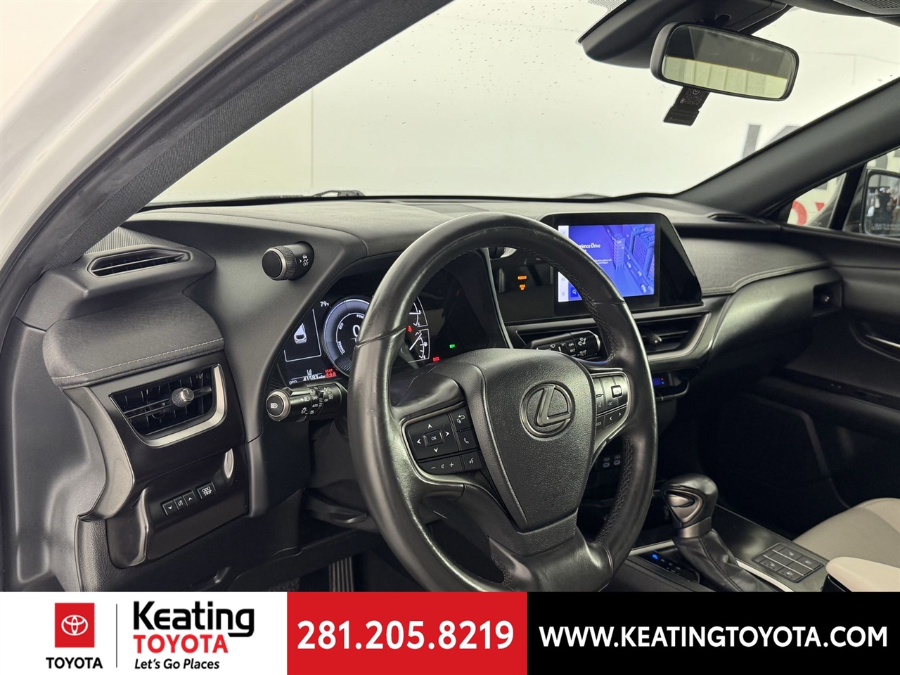 Lexus UX 250h F SPORT Design 2024