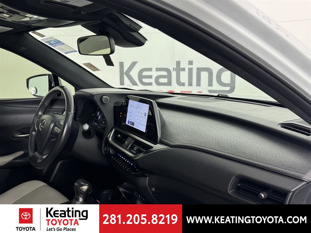 Lexus UX 250h F SPORT Design 2024