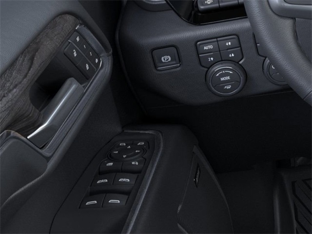 Chevrolet Silverado 1500 LTZ Crew Cab 4WD 2026