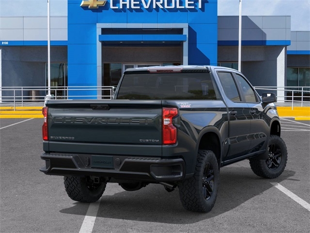 Chevrolet Silverado 1500 Trail Boss Custom Crew Cab 4WD 2026